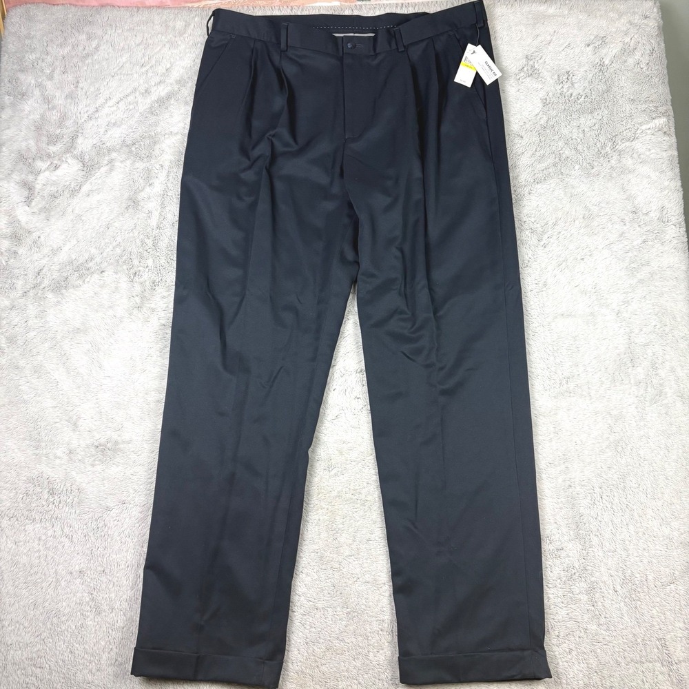VAN HEUSEN Traveler Classic Fit Men 40x34 Pleated Pants Blue No Iron Work Office